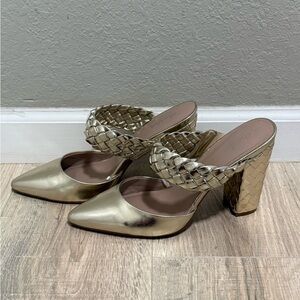Charles by Charles David Gold Braided Mule Heels Pointed Toe 10M